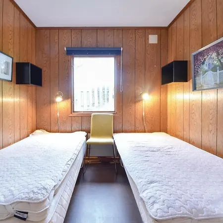 Ferienhaus Three-bedroom Holiday In *